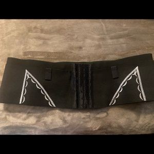 Can Can Concealment Hip Hugger Holster